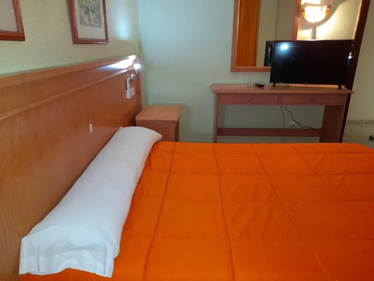 Hostal Carlos III El Ejido