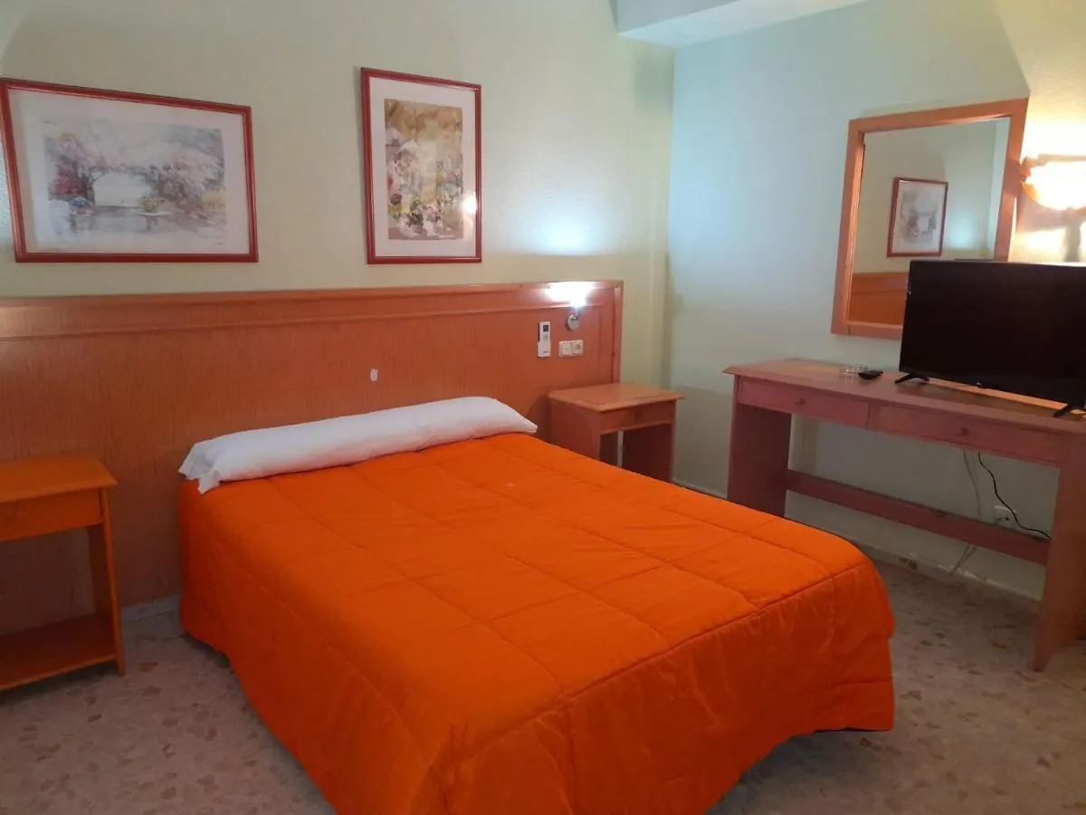 Hostal Carlos III エル・エヒド
